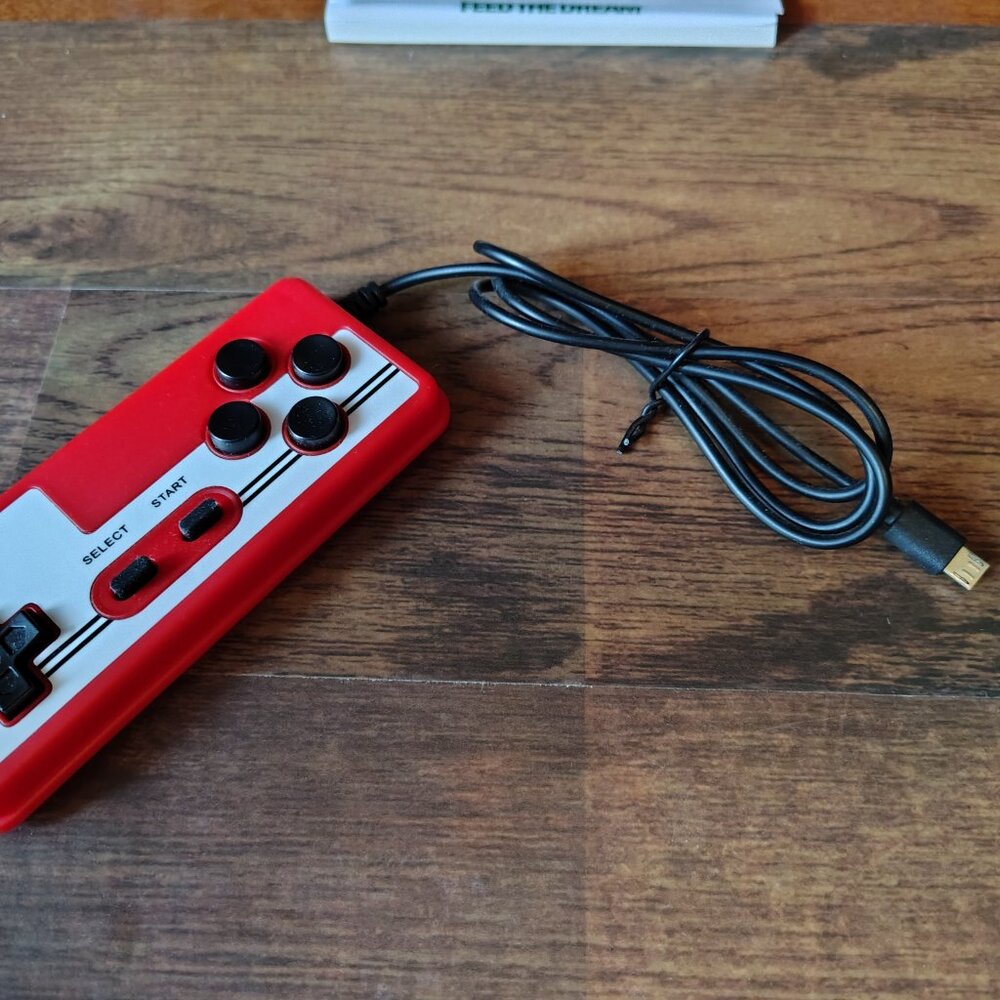 Retro gaming controller - Picture 4 of 4